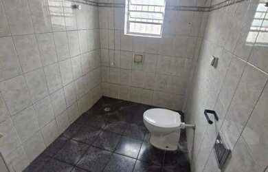 Imagem 9: Casa com um dormitório bem arejada