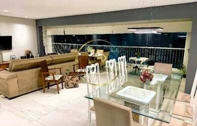 Imagem: O apartamento possui 3 Dormitórios, 5 Banheiros, 3 Vagas na