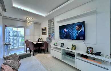 Imagem: O apartamento possui 3 Dormitórios, 2 Banheiros, 2 Vagas na