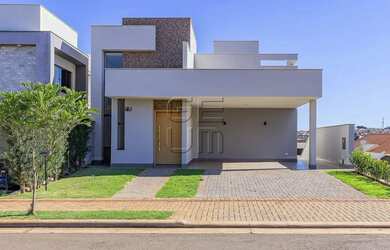 Imagem: A casa em condomínio possui 3 Dormitórios, 5 Banheiros, 2