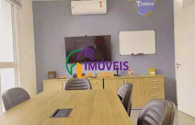 Imagem: O depósito possui 2 Vagas na garagem e 80m² de Área e está