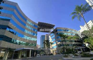 Imagem: O depósito possui 5 Vagas na garagem, 523m² de Área, Imóvel