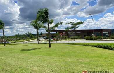 Imagem: O terreno possui 300m² de Área e está localizado em Jardins