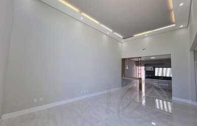 Imagem: A casa em condomínio possui 3 Dormitórios, 5 Banheiros, 2