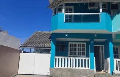 Imagem: A casa possui 2 Dormitórios, 4 Banheiros, 2 Vagas na garagem