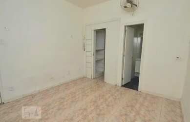 Imagem: O apartamento para alugar possui 1 Dormitório, 1 Banheiro e