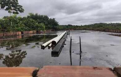 Imagem 5: Casa em Cajazeiras 11. Varanda, Vista para o mar, 295m² de Áreae3 Banheiros