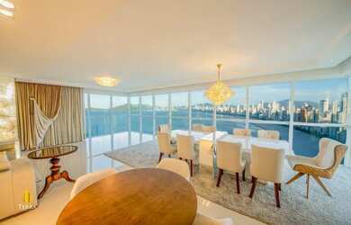 Imagem: O apartamento possui 4 Dormitórios, 5 Banheiros, 4 Vagas na