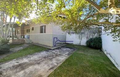 Imagem: A casa possui 1 Dormitório, 1 Banheiro, 2 Vagas na garagem