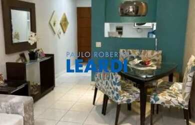 Imagem: O apartamento possui 3 Dormitórios, 2 Banheiros, 1 Vaga na