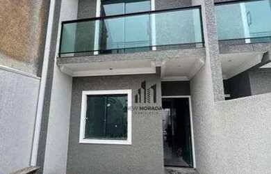 Imagem: A casa possui 3 Dormitórios, 2 Banheiros, 2 Vagas na garagem