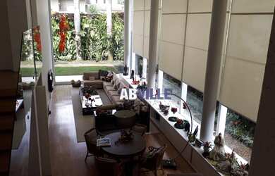 Imagem: A casa em condomínio possui 3 Dormitórios, 5 Banheiros, 4