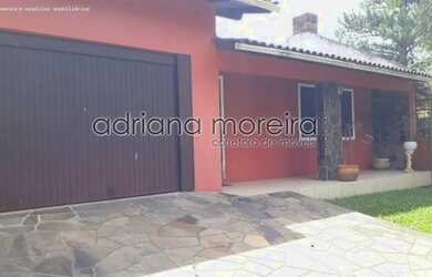 Imagem: A casa em condomínio possui 3 Dormitórios, 3 Banheiros, 2