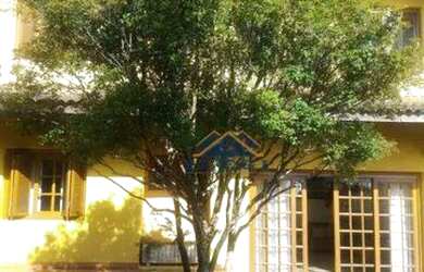 Imagem: A casa em condomínio possui 5 Dormitórios, 5 Banheiros, 4