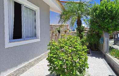 Imagem: A casa em condomínio possui 3 Dormitórios, 2 Banheiros, 1