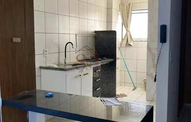 Imagem: O apartamento possui 2 Dormitórios, 1 Banheiro, 1 Vaga na garagem