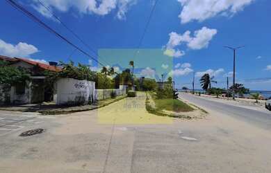 Imagem: A casa possui 4 Dormitórios, 1 Banheiro, 2 Vagas na garagem