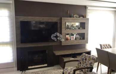 Imagem 4: Casa a venda de 3 dormitórios com suíte no bairro Pé de Plátano, Santa...