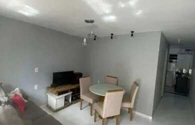 Imagem: A casa possui 2 Dormitórios, 1 Banheiro, 2 Vagas na garagem