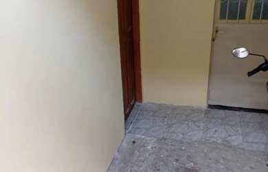 Imagem 2: VENDE-SE CASA OU TROCA