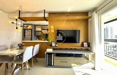 Imagem: O apartamento possui 2 Dormitórios, 2 Banheiros, 1 Vaga na