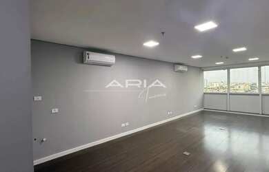 Imagem: O depósito possui 1 Vaga na garagem, 41m² de Área e está