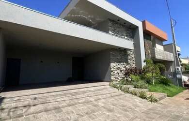 Imagem: A casa em condomínio possui 3 Dormitórios, 4 Banheiros, 4