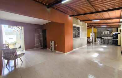 Imagem: VENDE-SE BELÍSSIMA CASA COM ESPAÇO GOURMET EM PASSAGEM DE