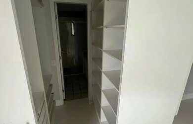 Imagem 8: Apartamento para venda com 165 metros quadrados com 4 quartos