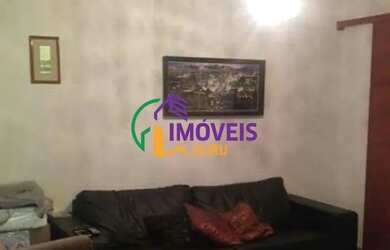 Imagem: A casa possui 3 Dormitórios, 2 Banheiros, 3 Vagas na garagem