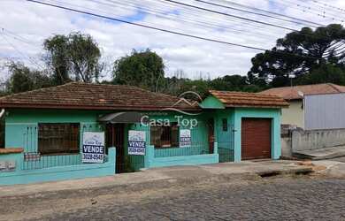 Imagem: A casa possui 3 Dormitórios, 2 Banheiros, 1 Vaga na garagem