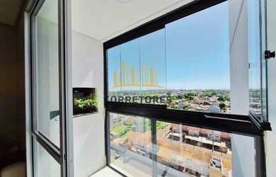 Imagem: O apartamento possui 3 Dormitórios, 1 Banheiro, 1 Vaga na garagem