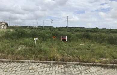 Imagem: O terreno possui 300m² de Área e está localizado em Três