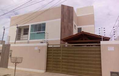 Imagem: A casa possui 3 Dormitórios, 1 Vaga na garagem e está localizado