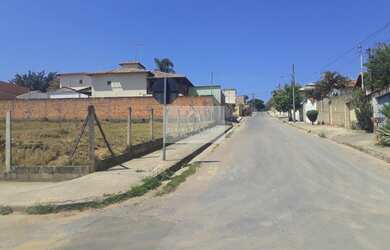 Imagem: O terreno possui 525m² de Área e está localizado em Trevo