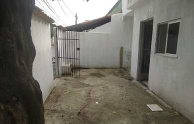 Imagem: A casa possui 1 Dormitório e 1 Banheiro e está localizado