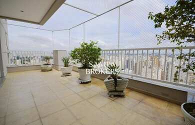 Imagem: O apartamento na cobertura possui 4 Dormitórios, 5 Banheiros