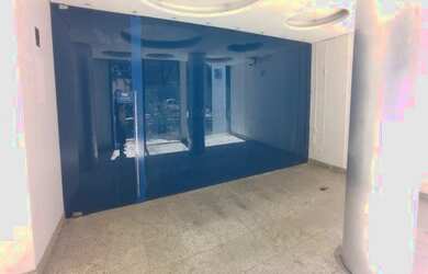 Imagem: O depósito possui 2 Vagas na garagem, 1.050m² de Área e