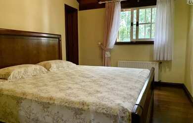 Imagem 15: CASA EM FRENTE AO LAGO NEGRO