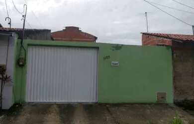 Imagem: A casa possui 2 Dormitórios e está localizado em Parque Presidente