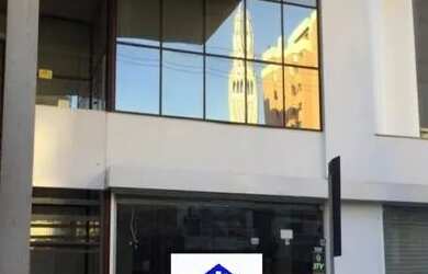 Imagem: O depósito possui 852m² de Área e está localizado em Centro