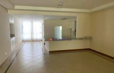 Imagem: O apartamento possui 4 Dormitórios, 3 Banheiros, 2 Vagas na