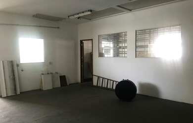 Imagem 2: Galpão/Depósito/Armazém para aluguel possui 1500 metros quadrados