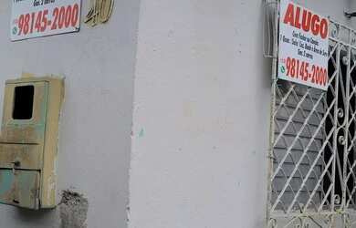 Imagem: A casa possui 1 Dormitório, 1 Banheiro, 2 Vagas na garagem