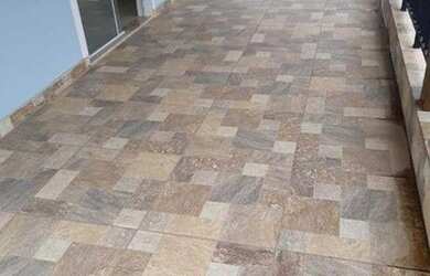 Imagem: A casa possui 3 Dormitórios, 4 Banheiros, 4 Vagas na garagem