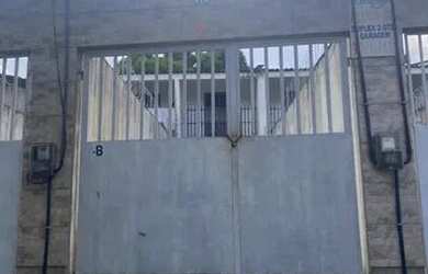 Imagem: A casa possui 2 Dormitórios, 2 Banheiros, 1 Vaga na garagem