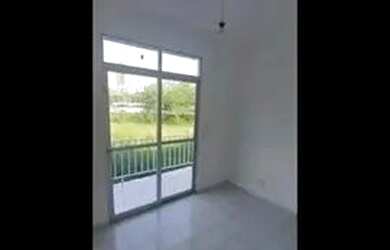 Imagem: A casa possui 2 Dormitórios, 1 Banheiro, 1 Vaga na garagem