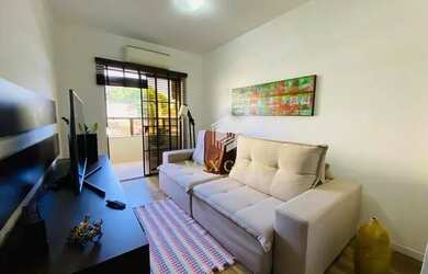 Imagem: O apartamento possui 3 Dormitórios, 1 Banheiro, 1 Vaga na garagem