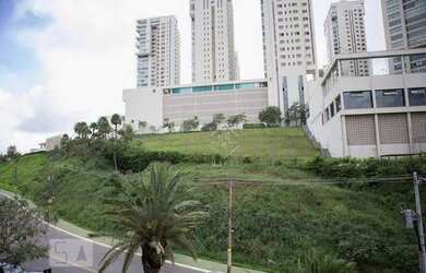 Imagem: O apartamento possui 2 Dormitórios, 2 Banheiros, 2 Vagas na