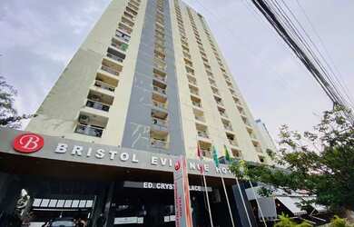 Imagem: O apartamento possui 1 Dormitório, 1 Banheiro, 1 Vaga na garagem